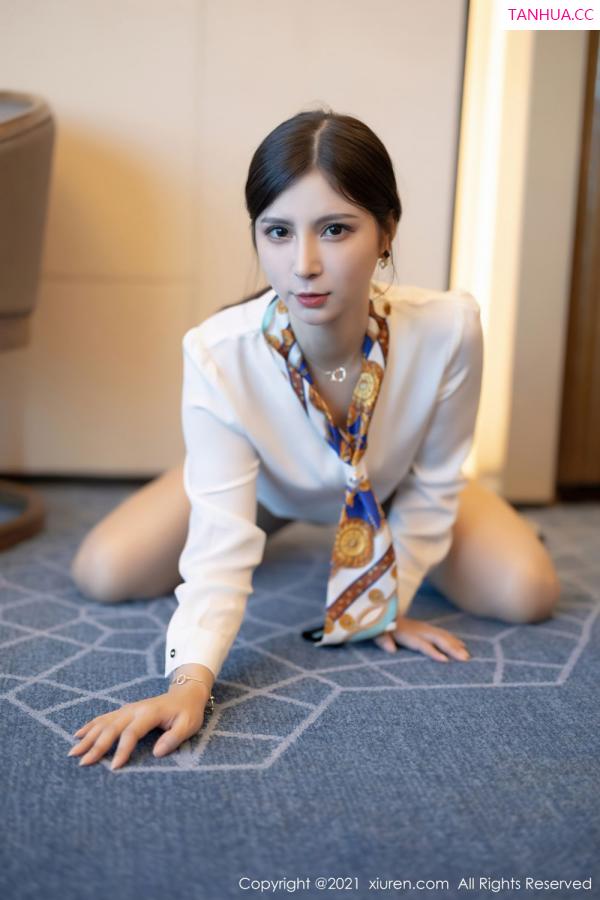 小蛮妖  小蛮妖深圳旅拍 优雅华丽的制服第26张图片